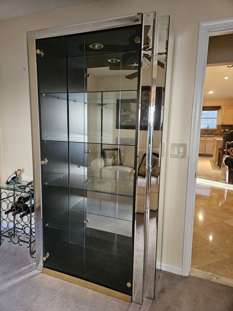 FREE Beautiful Mirrored Shelving Unit