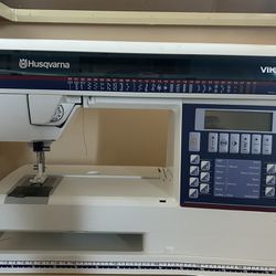 Sewing Machine & Storage