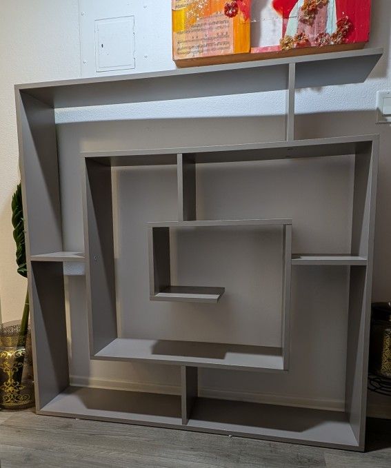 Spiral bookshelf (gray)