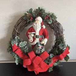 Christmas Wreath Santas Collection Handcrafted Fabric Mache Figurine Vtg