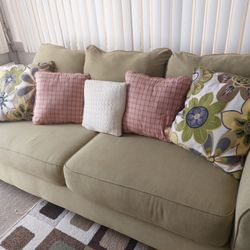 Nolana sofa in Citron 