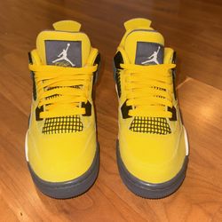 Air Jordan 4 Retro GS ‘Lighting’