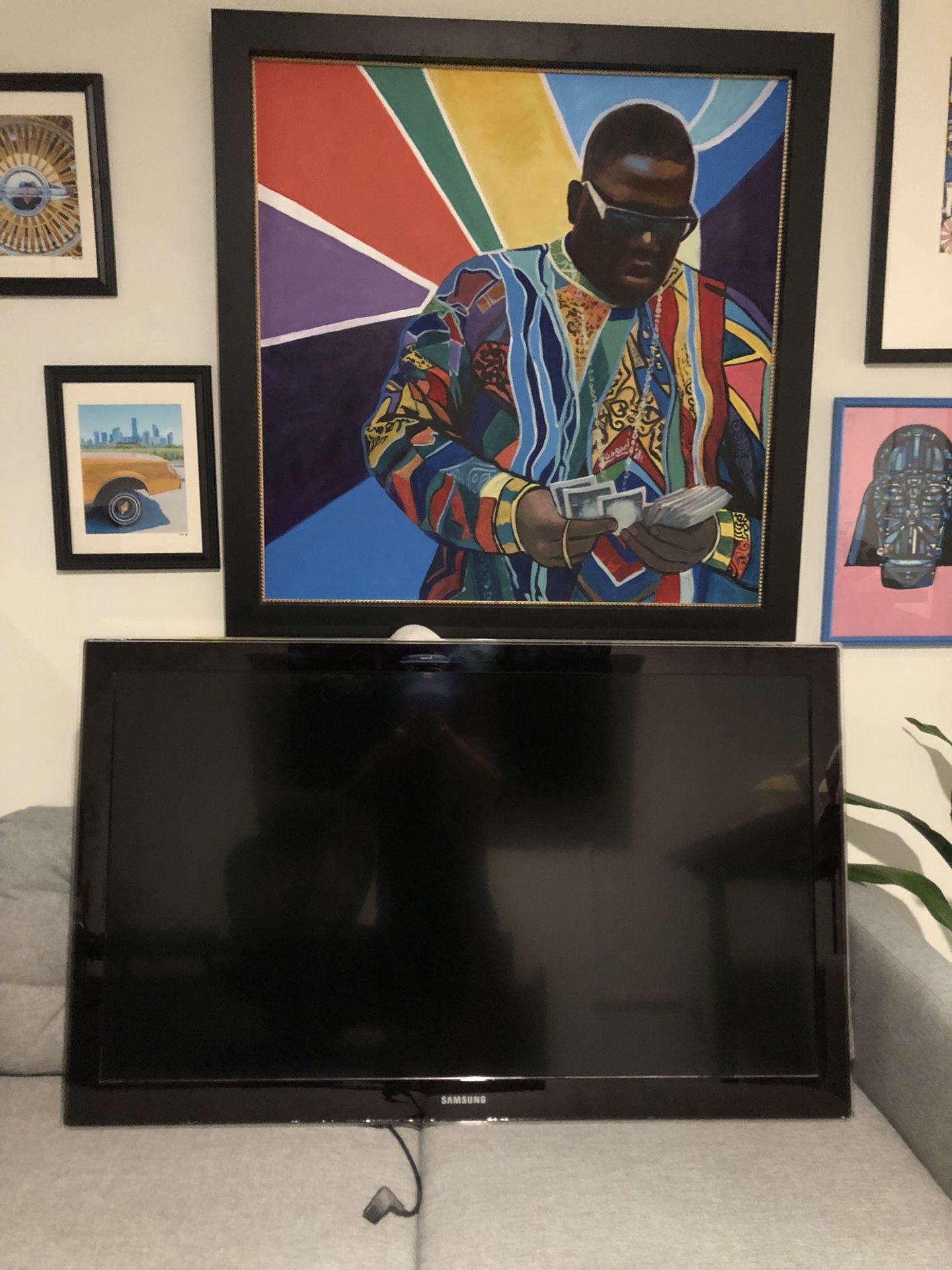 Samsung 52 inch Tv With Wall Mount 