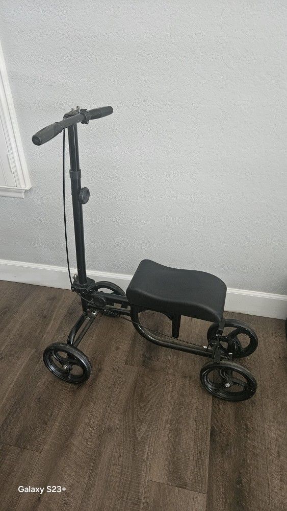 Knee Scooter