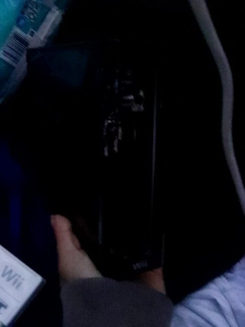 Nintendo Wii & 2 Games