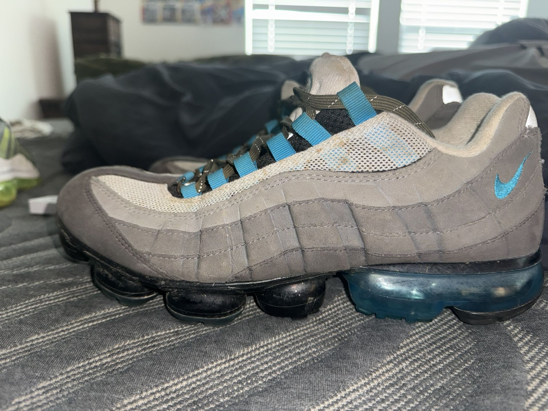 95 NIKE VAPOR MAX