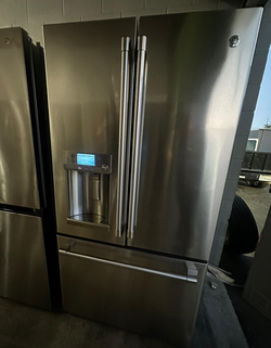 GE Stainless Steel French Door Fridge with IceMaker