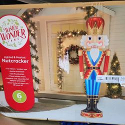 6ft New Nutcrackers Led Musical Play 400 Each Only Have 2 