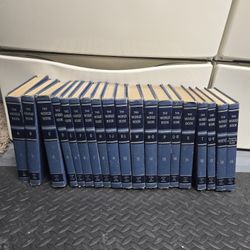 The World Book Encyclopedia (Vintage Blue Hardcover Set) – 19 Volumes incl. Reading & Study Guide