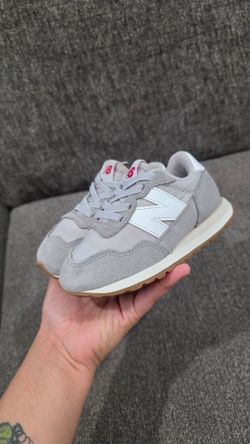 New balance size #7 c us cm 13.5