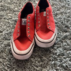 Men’s Size 9 Volcom Shoes, Never Worn 