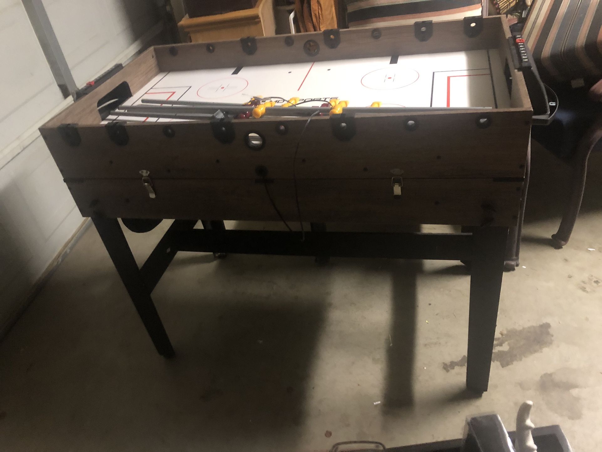 3 In 1 Fooseball,Hockey and Pool