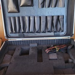 Storage/barber Case With Foam Inserts