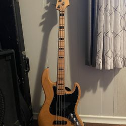 Luthier Crafted Jazz Bass