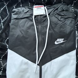 Nike Windbreaker Large