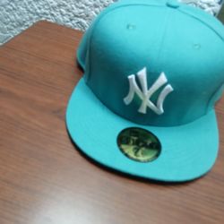 New ERA New York Yankee FITTD Hat