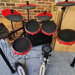 Alesis Nitro Mesh Drum Kit