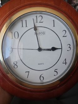 Eleco wall-hung clock