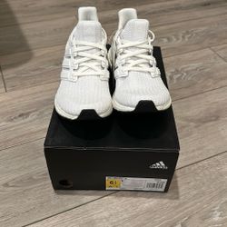 Adidas Ultraboost Women’s Size 6.5