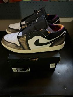 Jordan 1 low wear away white onyx/sail-black size 10.5