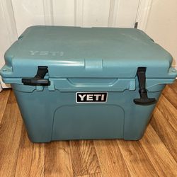 Yeti Cooler 35. River Green Color (rare Color). Clean And Sanitized  $250