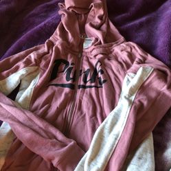 Pink from Victoria Secret hoodie sweater perfect for winter size S/P it fits medium size as well