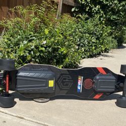 Lycaon GR 2021 Electric Skateboard Black