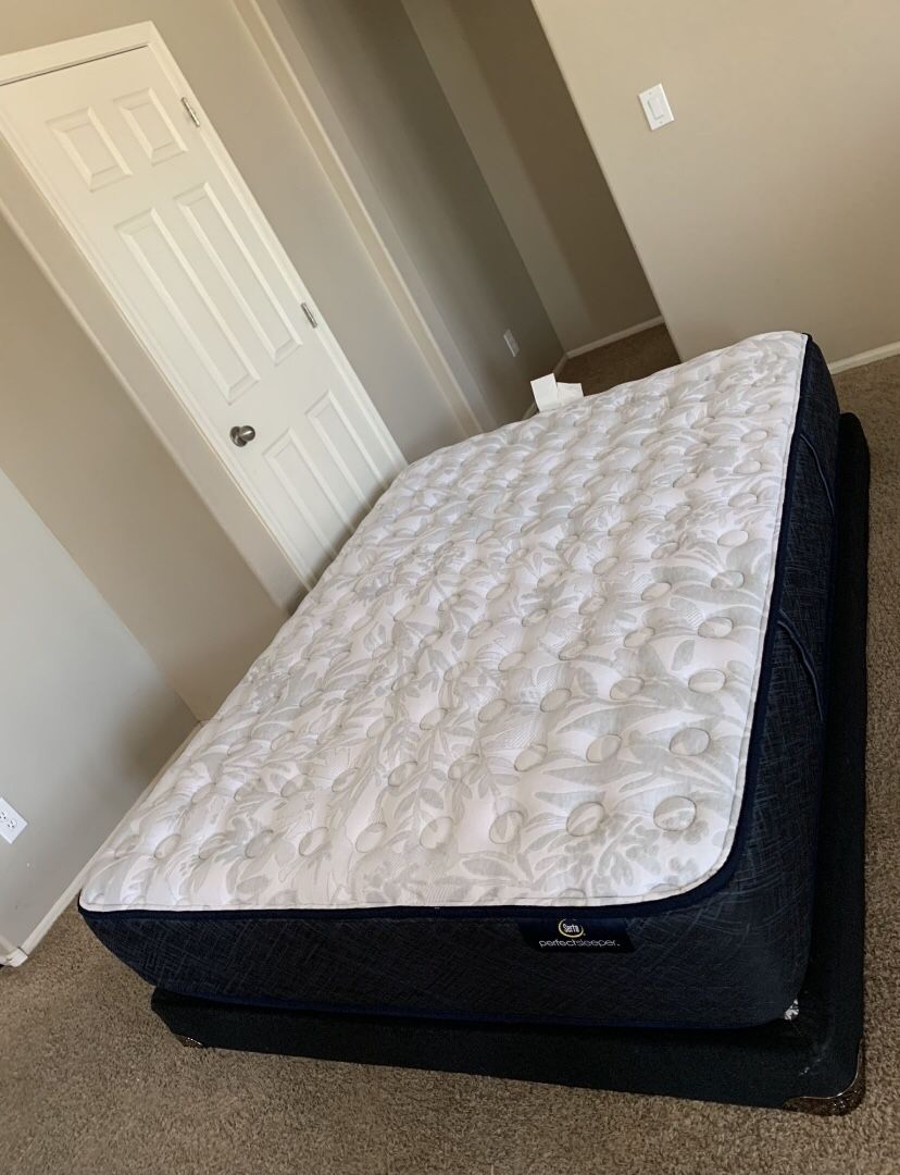 QUEEN SERTA MATTRESS AND FREE BOX SPRING