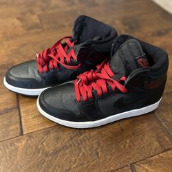 Jordan 1 Retro High Black Satin