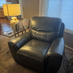 Like New Brown Black Leather Power Recliner 