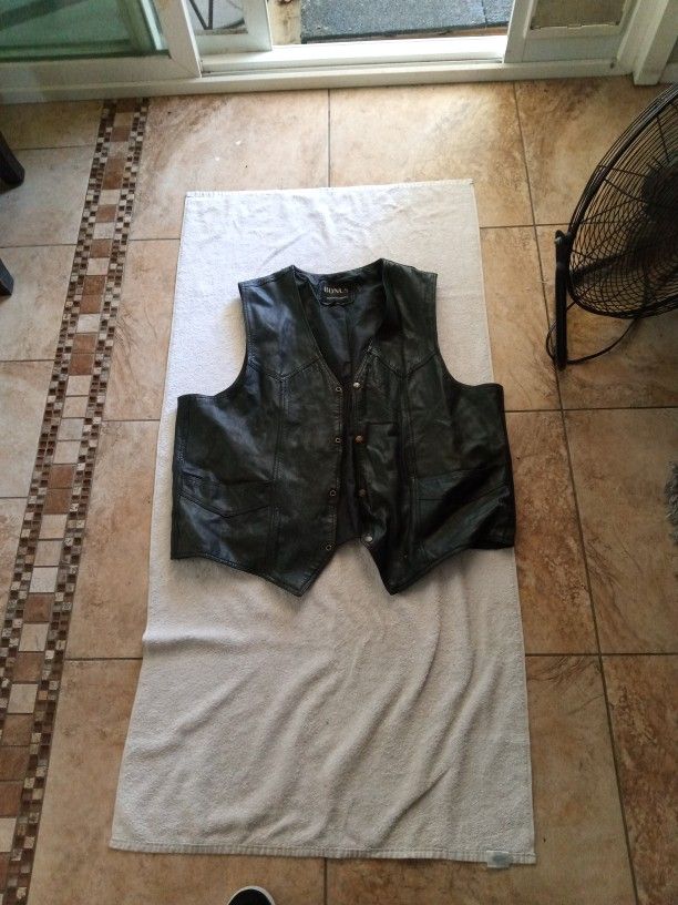 Bonus Leather Vest Size L
