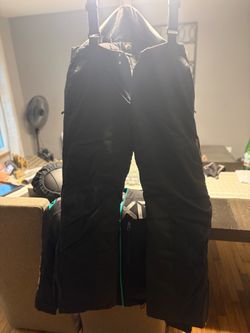 Women’s snowmobile outfit