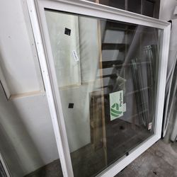 Vinyl White Tempered Window 59 1/2 X 65 5/8"