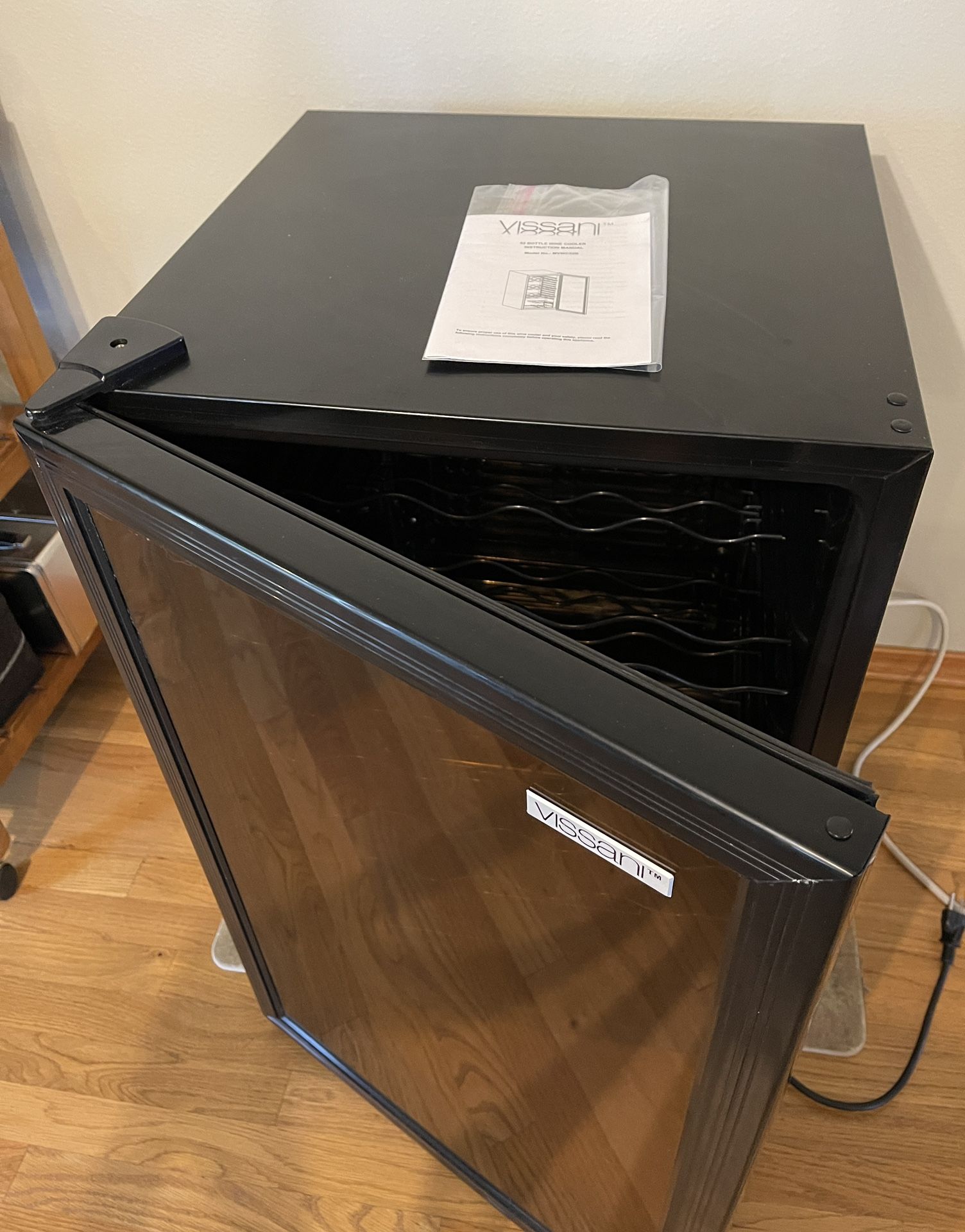 Vassini Wine Cooler 52 Bottle Model MVWC52B