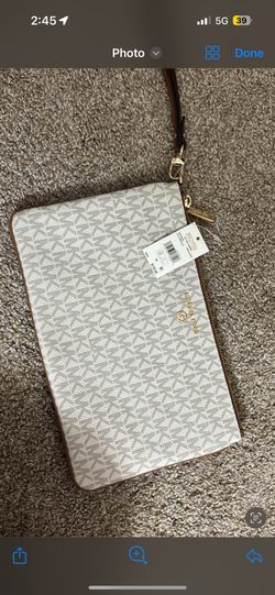 Michael Kors Wrislet 