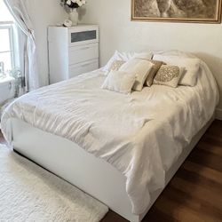 Queen Size Be Frame For Sale 