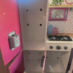 Kids Life Size Kitchen 