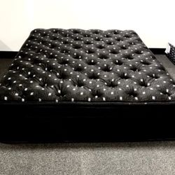 VENTA DE QUEEN CON SOLO 10 $ DE PAGO INICIAL