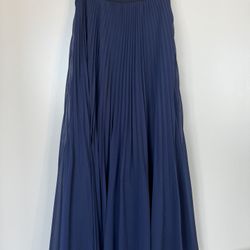 Wilfred (Aritzia)  Pleated Long skirt