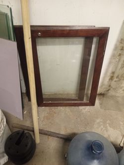 Table glass and window slats glass ,6'-2'.    6'3.  2'4".   3'6".    14 total pieces in all