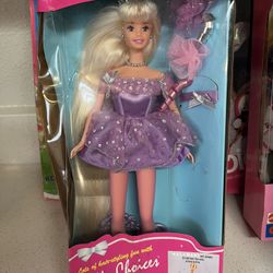 Pretty Choices Barbie Doll, a Walmart Special Edition from 1996 by Mattel.  This specific doll has blonde hair and comes with hair styling accessories