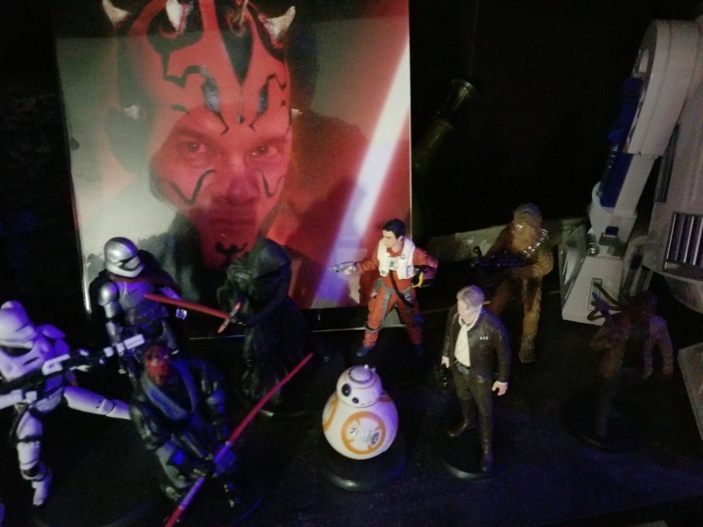 Star wars action figures!!