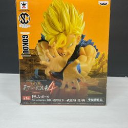 Goku Figure