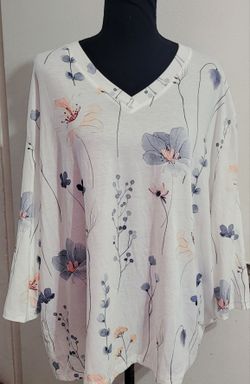 Women 3/4 Sleeve Floral Tops ,  Size 3XL Stretchy