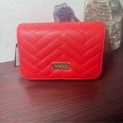 Bebe Sophia Crossbody Small, Quilted Handbag & Chain Strap