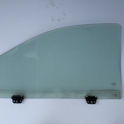 04-09 Dodge Durango passenger front window glass