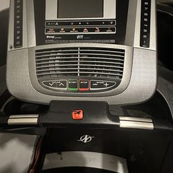 NORDIC TRACK Treadmill C990