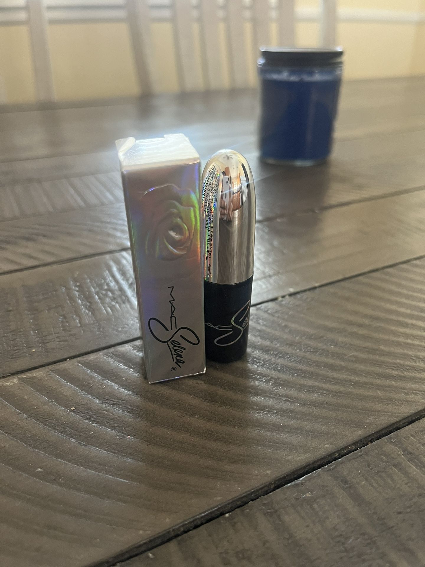 MAC Selena *Queen Of Cumbia* Lipstick