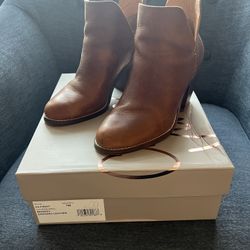Crown Vintage  Women Boots 7M