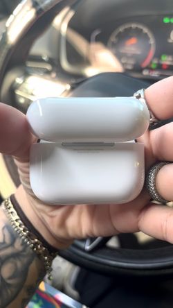 AIRPODS PRO NEWER VERSION